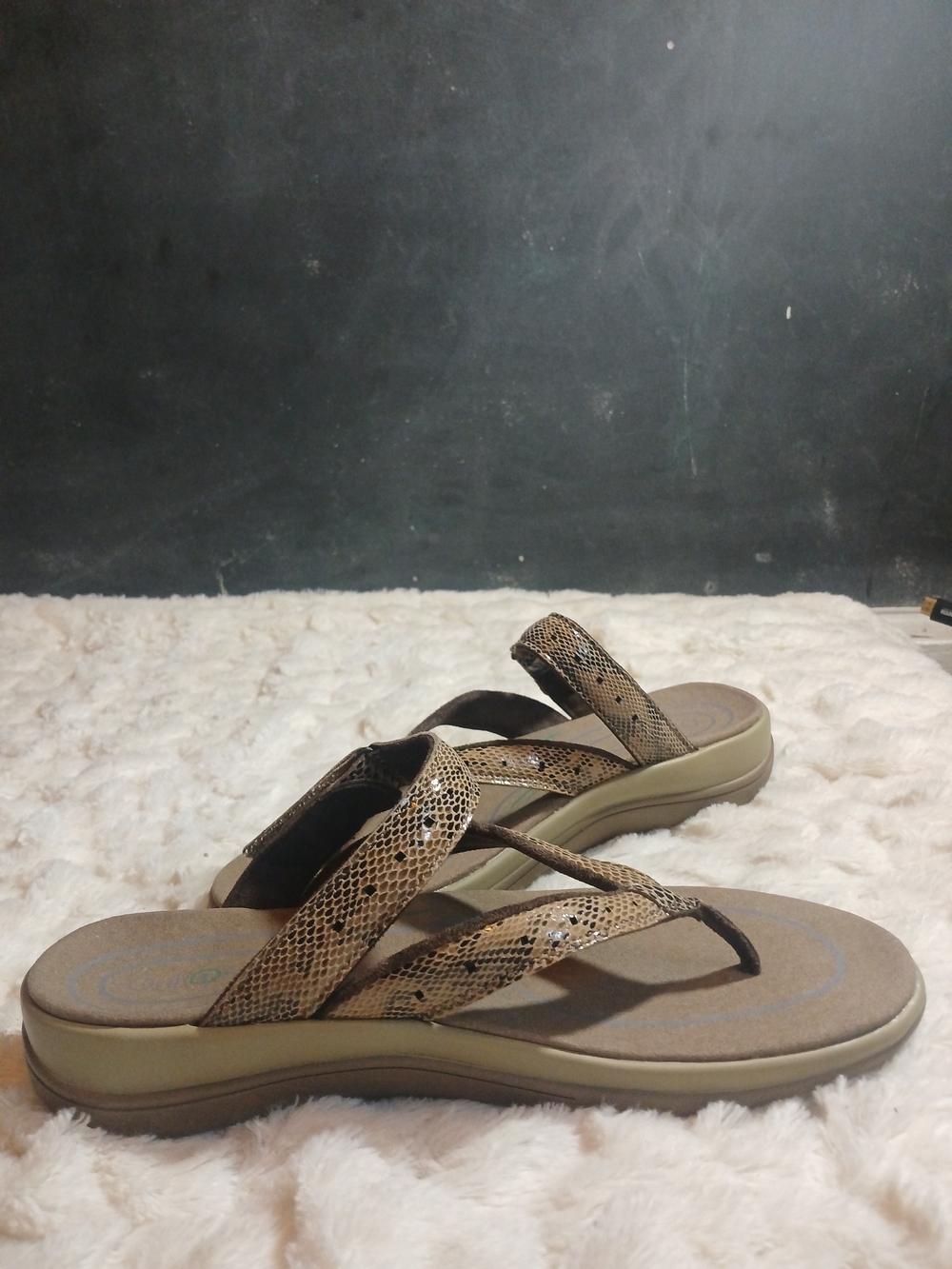 OrthoFeet Gaya Womens Snakeskin Print Brown Taupe Sandals Size 9B - Picture 6 of 11